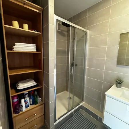 Moderne A Paris Apartment Gentilly